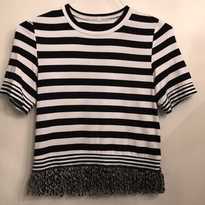 Black and white tripes tee